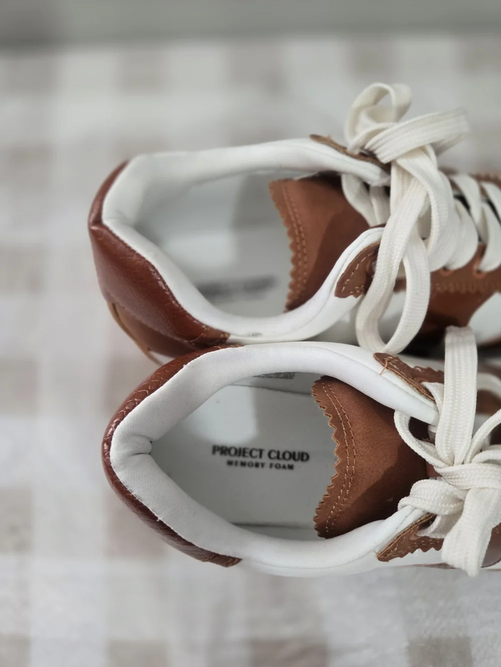 Project Cloud Brown/White Low Top Lace-Up Sneakers Memory Foam Athletic 8